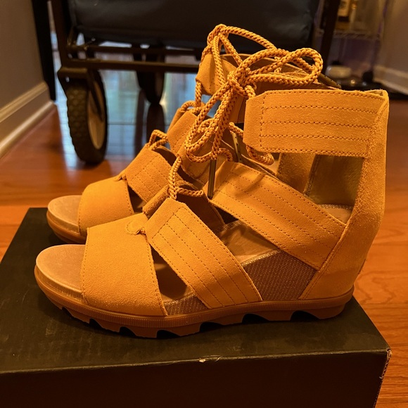 Sorel Shoes Sorel Joanie Lace Wedge Sandals Nwb Great Shade Of